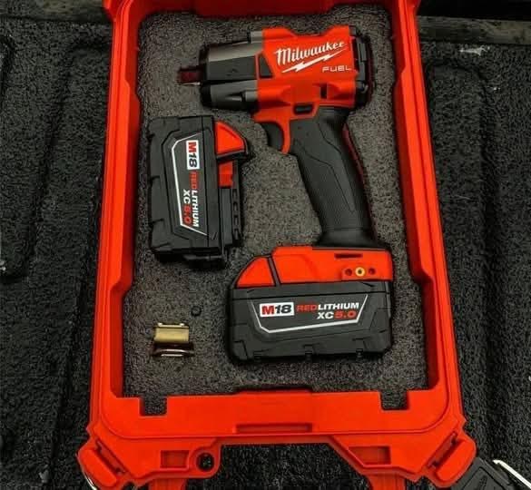 Wholesale Milwaukee Tools Pallet | 25+ Units — Best Profitable Lot 6 Authentic Milwaukee Branded Tools Bulk Wholesale Pallet Lot