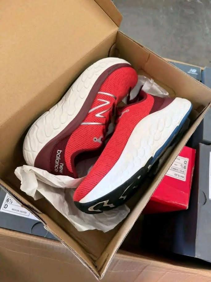 Wholesale Premium Sneakers Pallet | 25+ Pairs — Best Profitable Lot 3 Premium Branded Sneakers_Pallet
