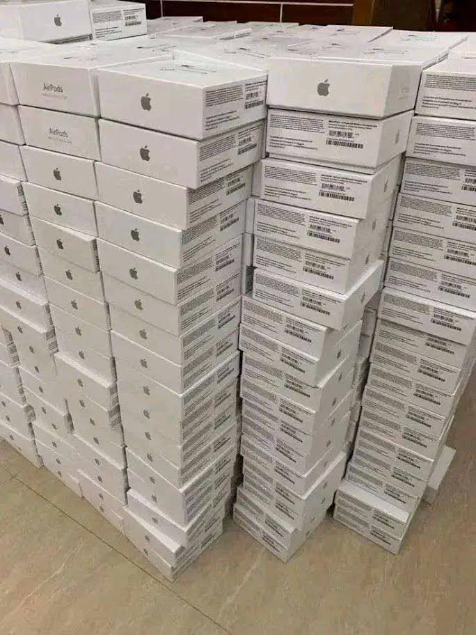 Wholesale Wireless Audio Pallet | 75+ Units — Best Profitable Lot 5 Wireless Audio and_Wearables Pallet1